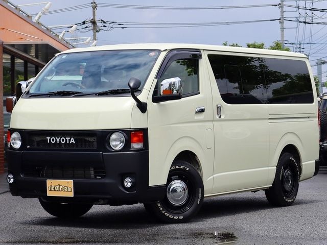 TOYOTA HIACE van 2WD 2022