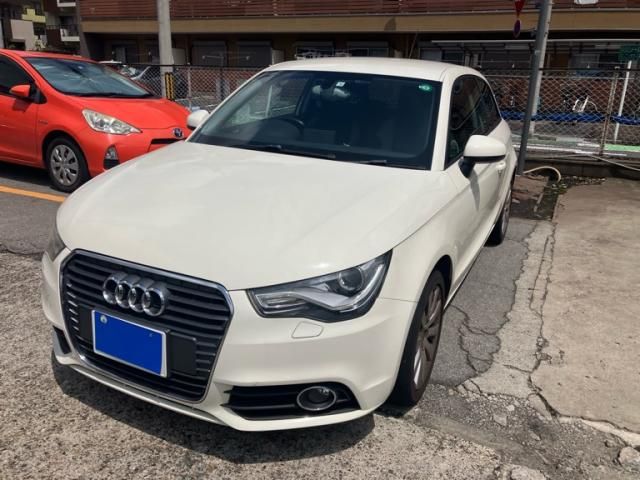 AUDI A1 2011