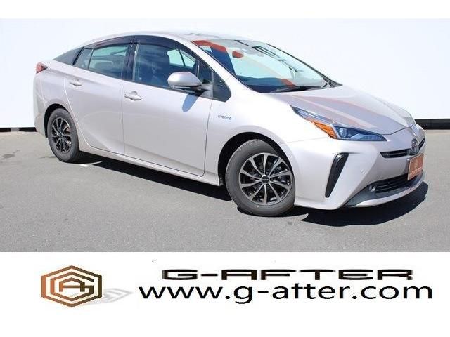 TOYOTA PRIUS 2019