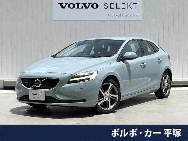 VOLVO V40 2016