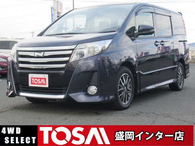 TOYOTA NOAH 2014