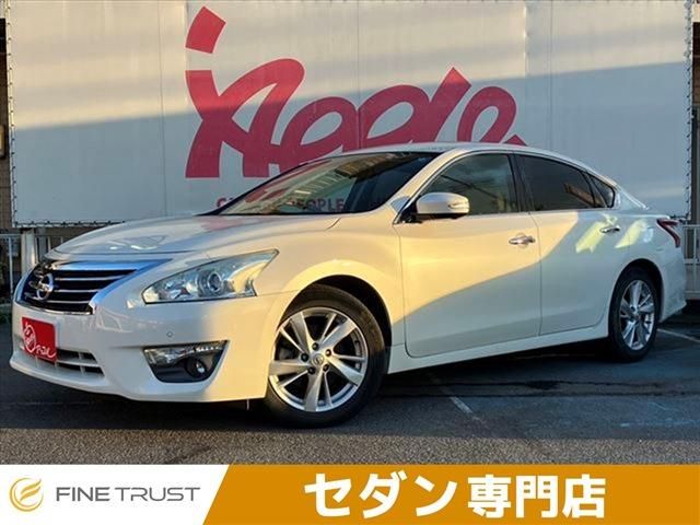 NISSAN TEANA 2015