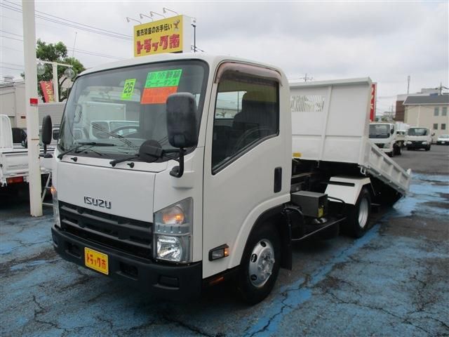 ISUZU エルフ 2014