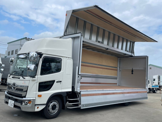 Hino RANGER 2023