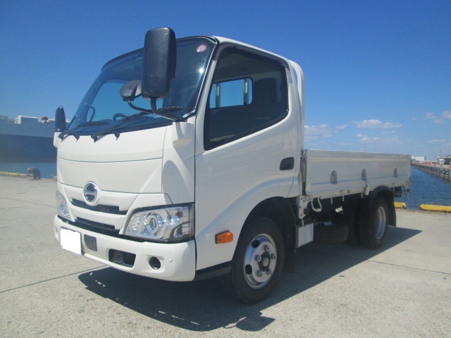 Hino DUTRO 2022