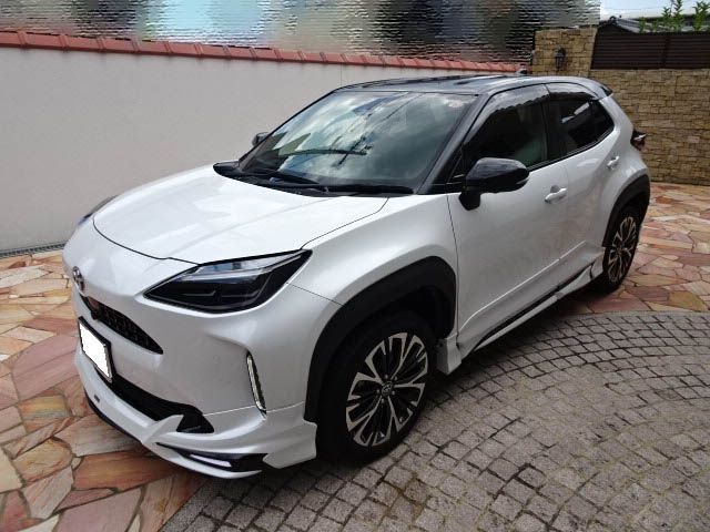 TOYOTA YARIS CROSS HYBRID 2022