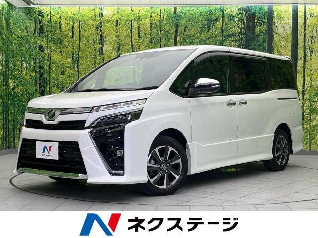 TOYOTA VOXY 2019