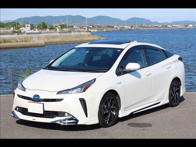 TOYOTA PRIUS 2019