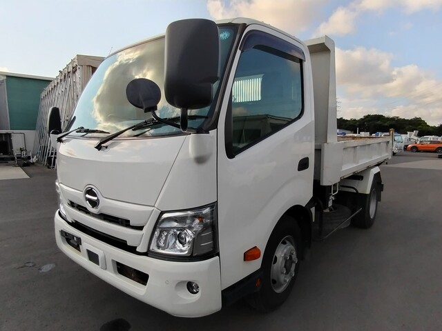 Hino DUTRO 2020