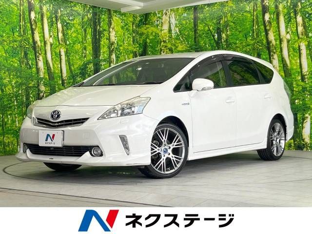 TOYOTA PRIUS ALPHA 2012