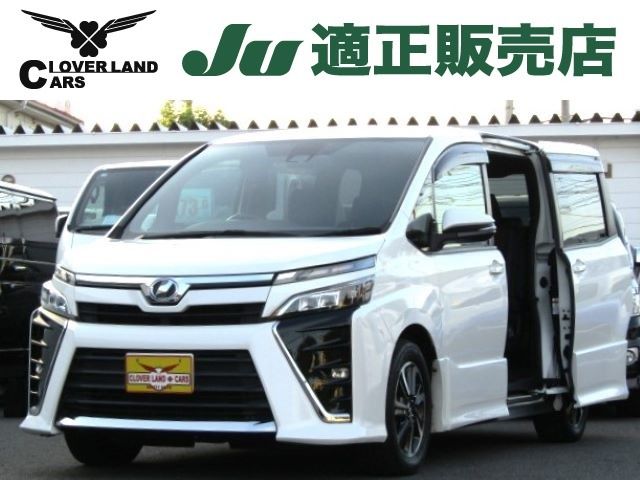 TOYOTA VOXY 2018