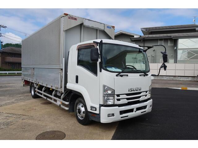 Isuzu FORWARD 2015