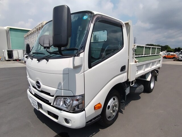 Hino DUTRO 2020