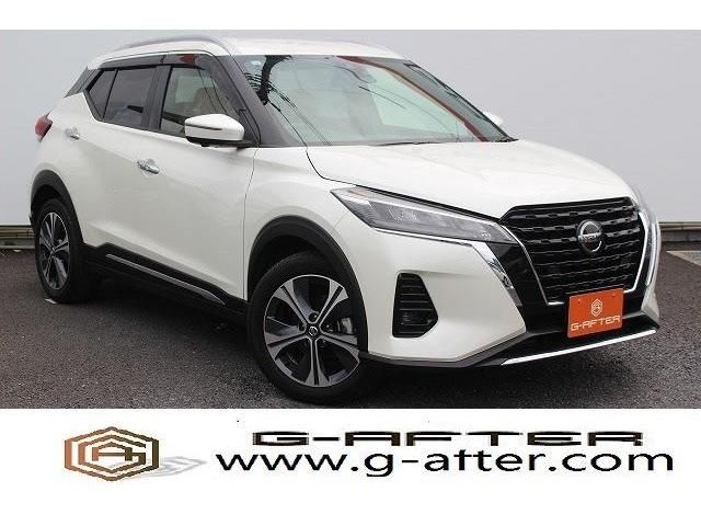 NISSAN KICKS 2020