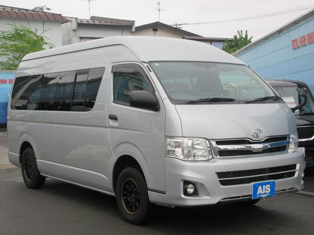 TOYOTA HIACE van 4WD 2013