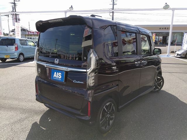 HONDA N BOX CUSTOM 4WD 2019