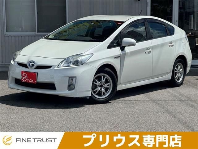 TOYOTA PRIUS 2010