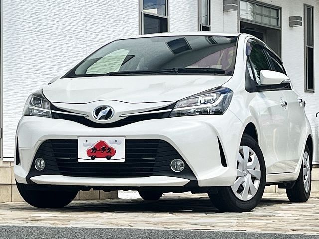 TOYOTA VITZ 2016