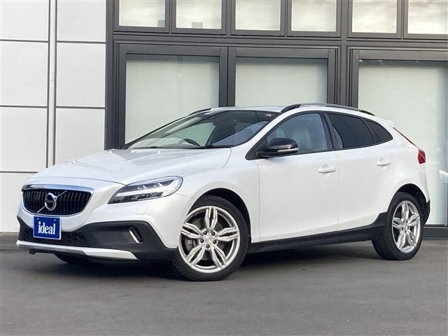 VOLVO V40 CROSS COUNTRY 2018