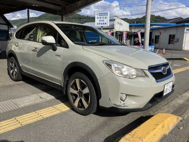 SUBARU XV HYBRID 2014