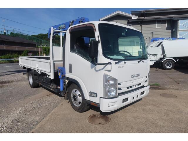 Isuzu ELF 2017