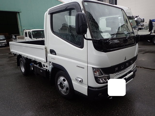 Mitsubishi CANTER 2024