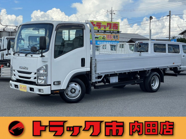 Isuzu ELF 2016