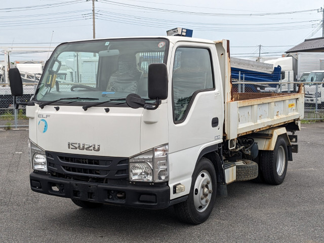 Isuzu ELF 2016