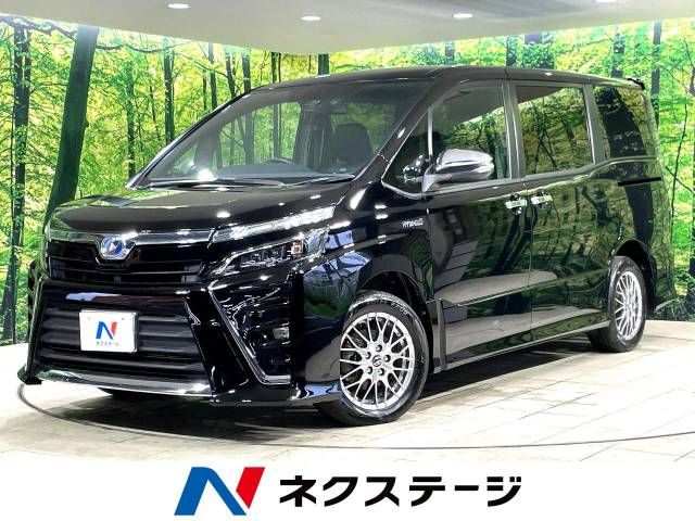 TOYOTA VOXY HYBRID 2018