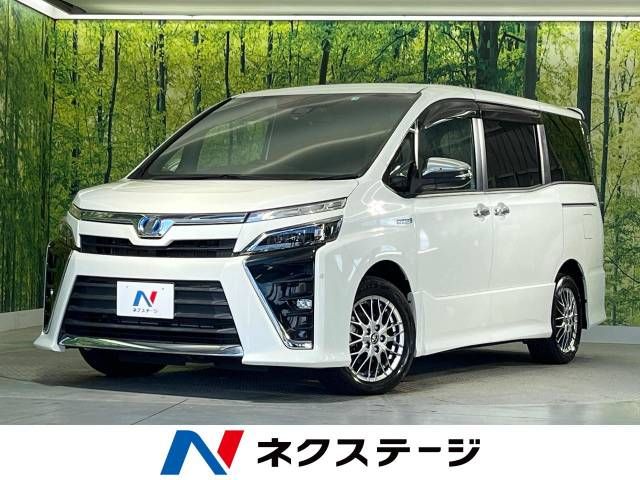 TOYOTA VOXY HYBRID 2018