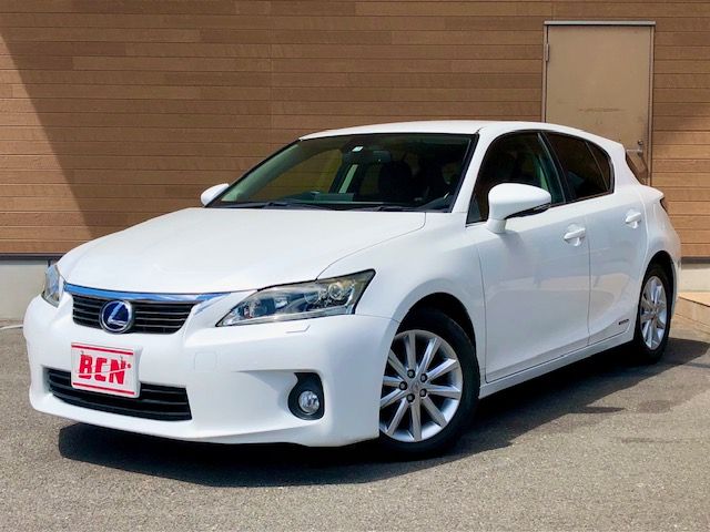 TOYOTA LEXUS CT200h 2011