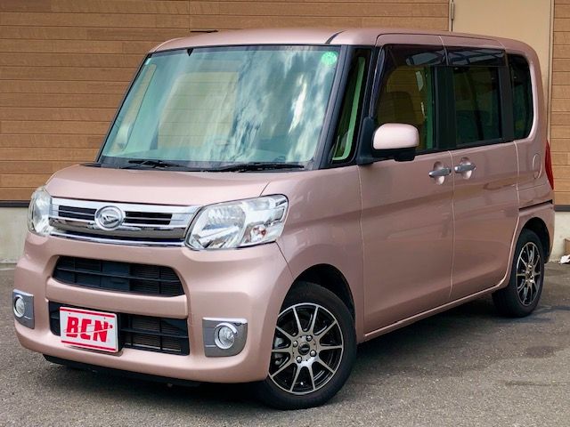 DAIHATSU TANTO 4WD 2015