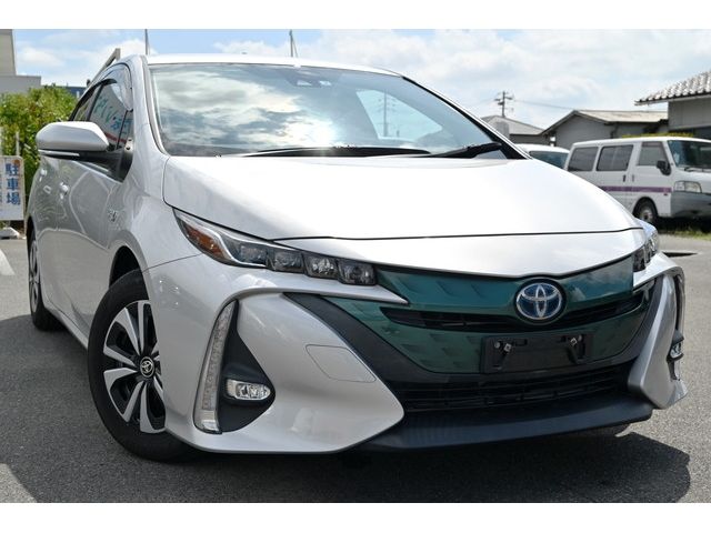 TOYOTA PRIUS PHV 2017