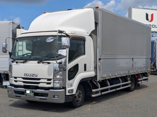 Isuzu FORWARD 2019