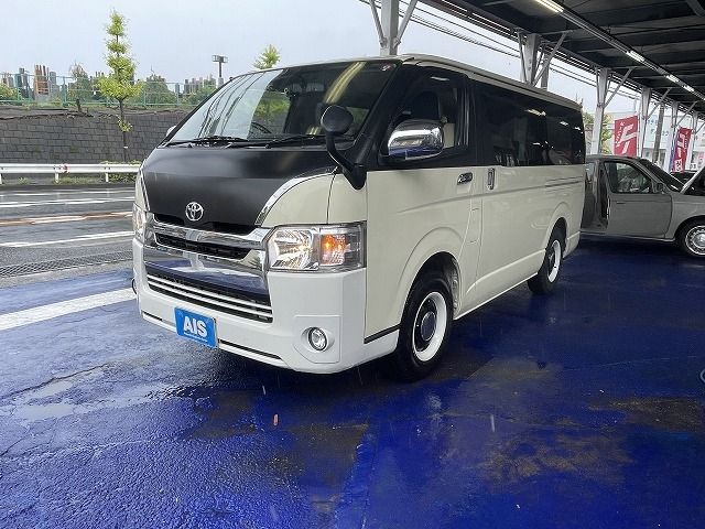 TOYOTA HIACE van 2WD 2018