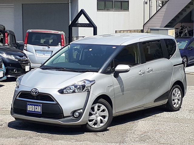 TOYOTA SIENTA HYBRID 2016