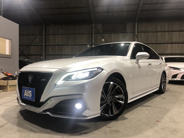 TOYOTA CROWN sedan hybrid 2021