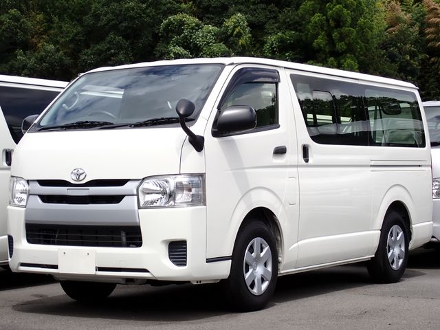 TOYOTA HIACE van 1.2t 2WD 2018