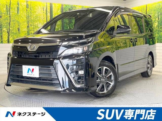 TOYOTA VOXY 2017