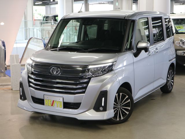 TOYOTA ROOMY 2022