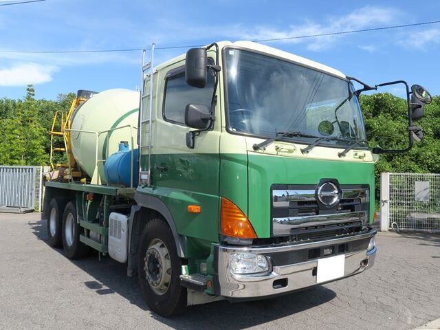 Hino PROFIA 2013