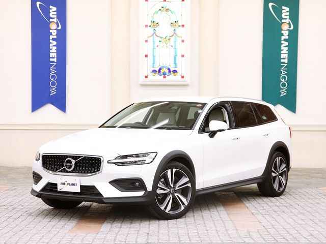 VOLVO V60 CROSS COUNTRY 2020