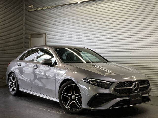 MERCEDES-BENZ A class sedan 2023