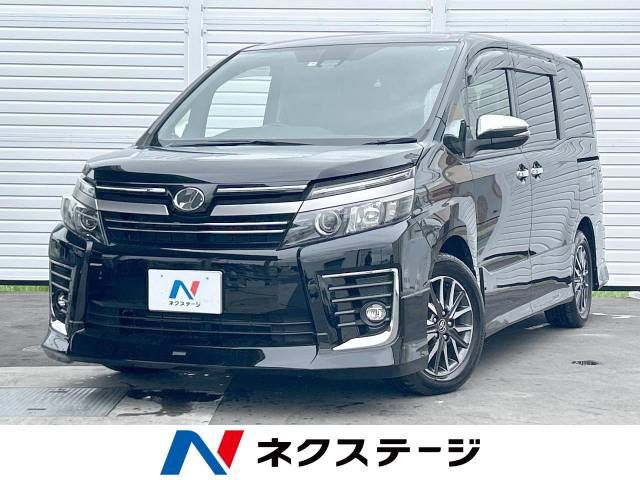 TOYOTA VOXY 2017