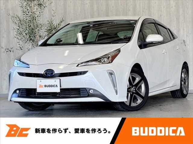 TOYOTA PRIUS 2021