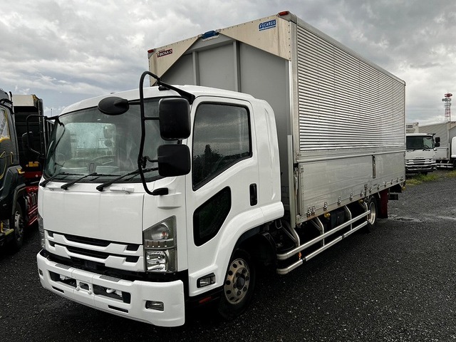 Isuzu FORWARD 2018