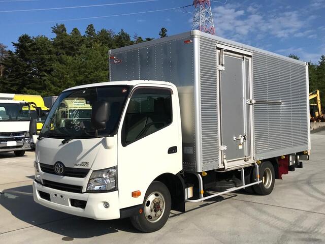 Toyota DYNA 2016