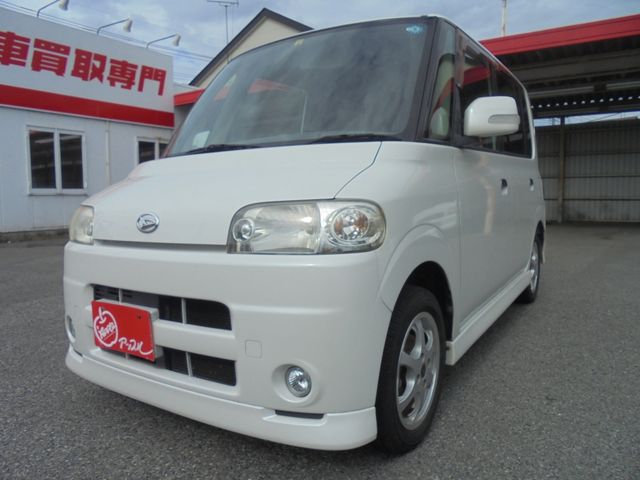 DAIHATSU TANTO 4WD 2007