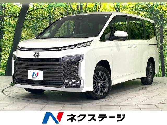 TOYOTA VOXY 4WD 2023