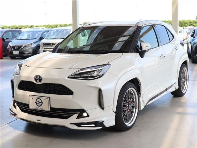 TOYOTA YARIS CROSS 2021